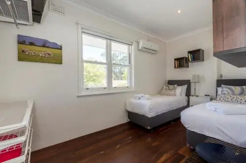 UrbanStyle Claremont Apartment