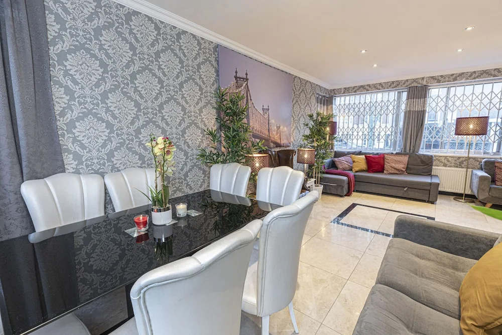 Spacious House With Terrace Near Hyde Park & Oxford St