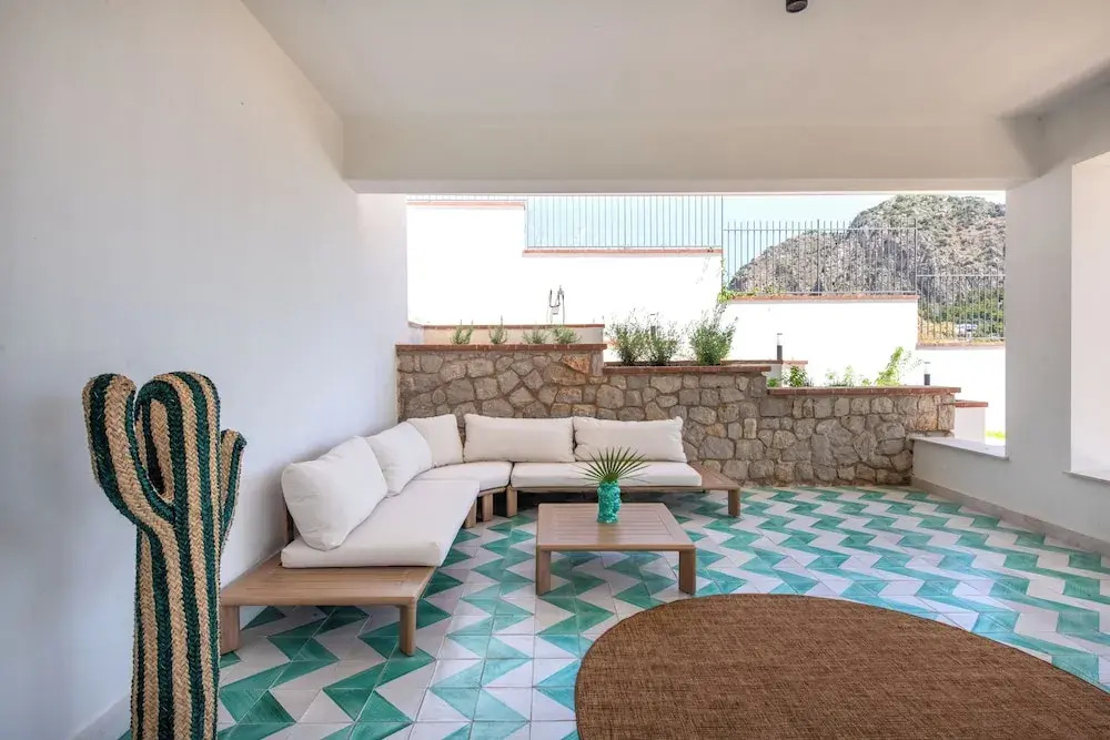 Sea Frame Design Apartments with Pool by Wonderful Italy