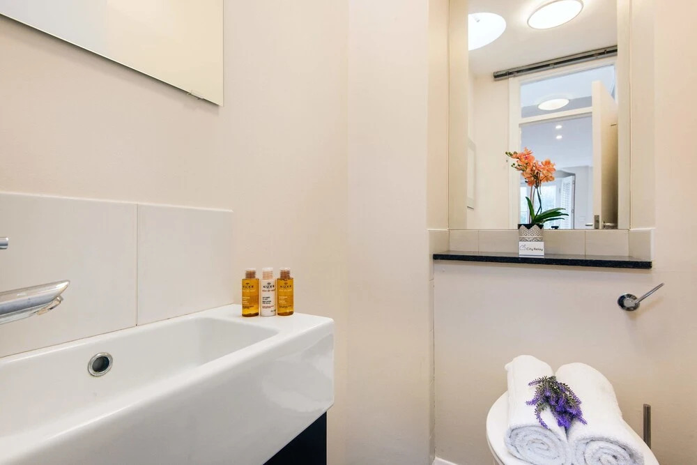 The Lexham Mews Gem - SCR