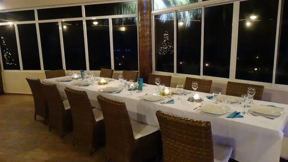 Las Canas Beach Retreat