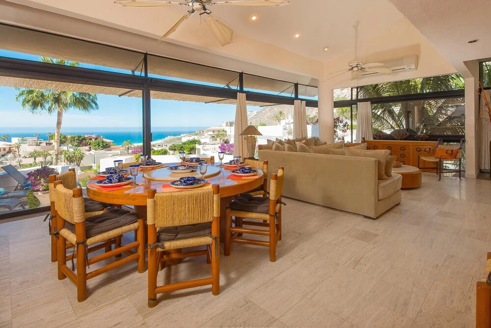 Gorgeous Ocean View Fits 17 Guests, Villa del Sol