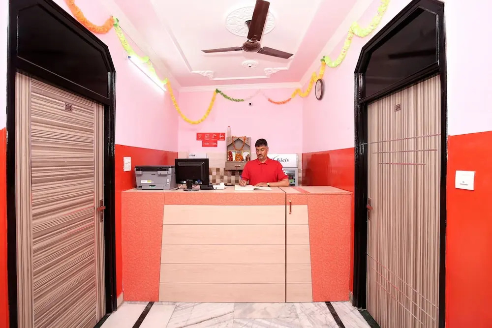 OYO 16715 Hotel City Luxury 45