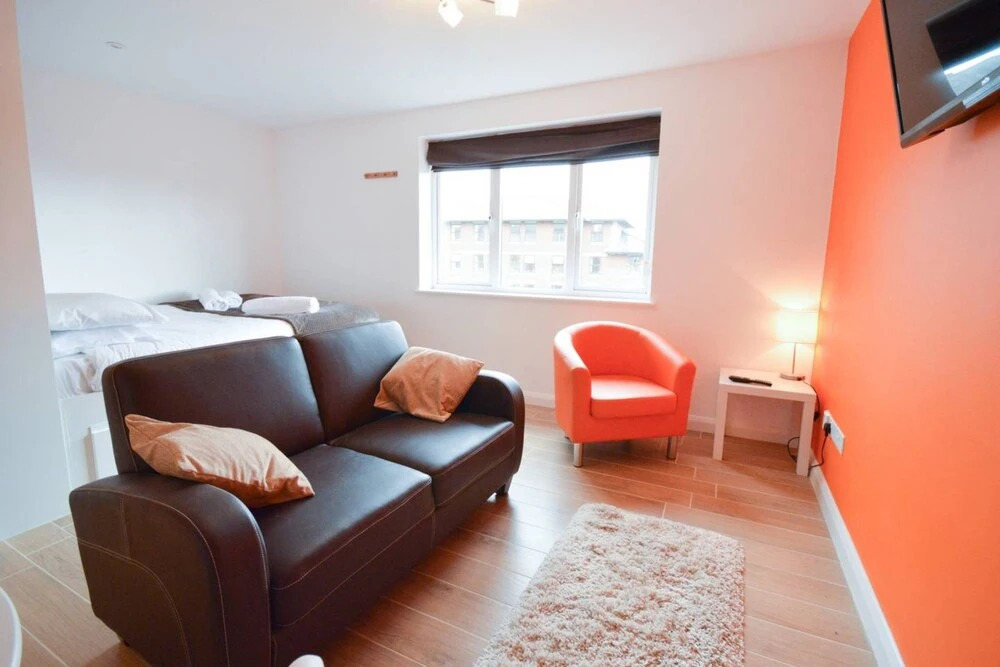 Modern Studio Flat In Clifton