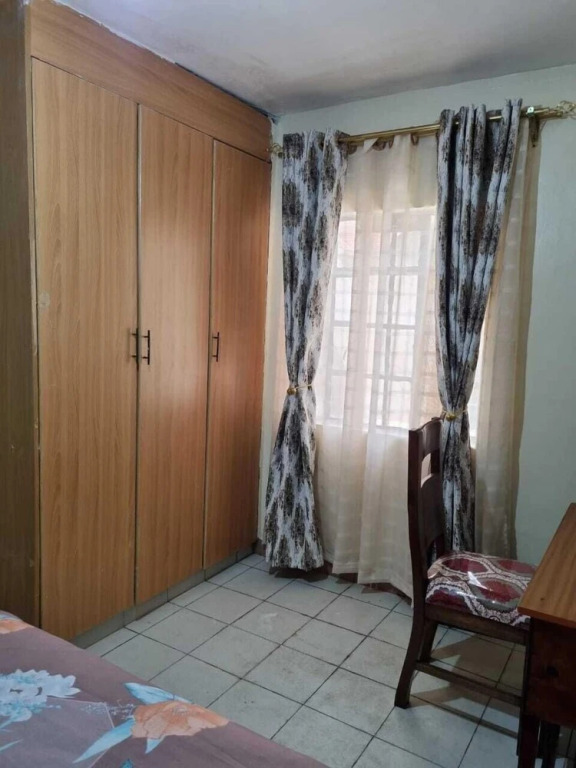 Lux Suites 2 Bedroom Donholm Bungalow