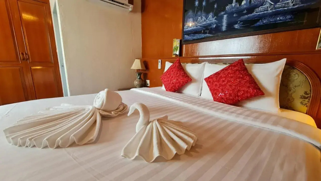 Baan Tee Thai Add Mansion