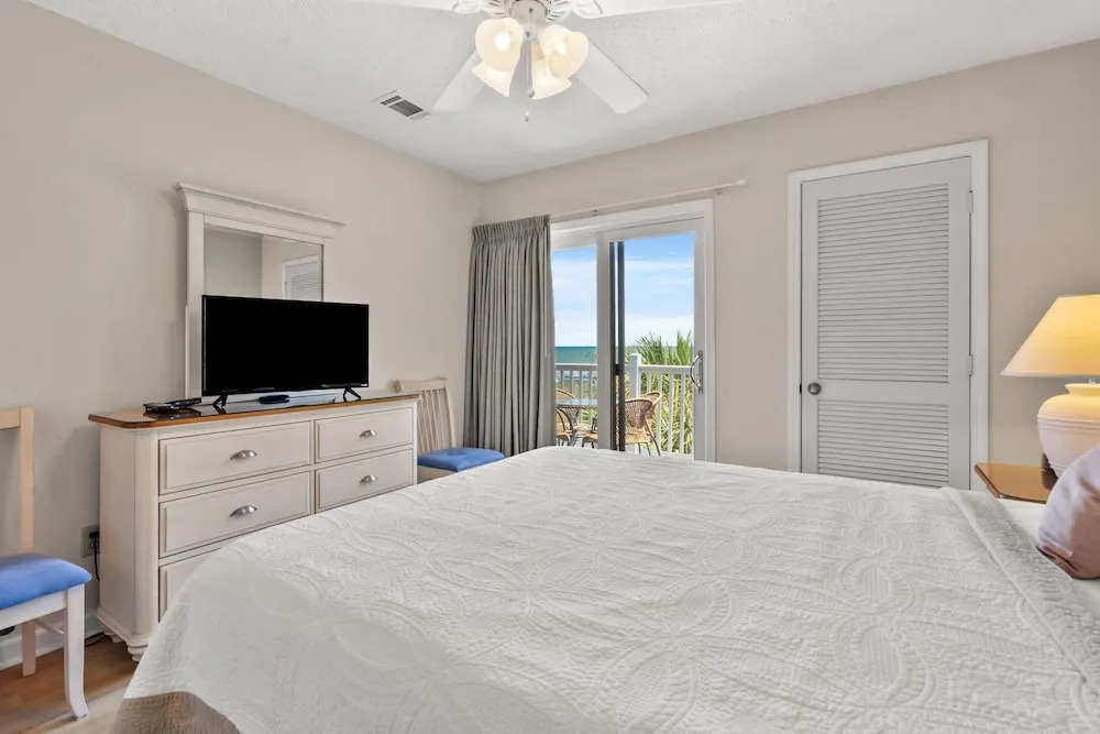 Sea Cloisters 302e 2 Bedrooms 2 Bathrooms Condo