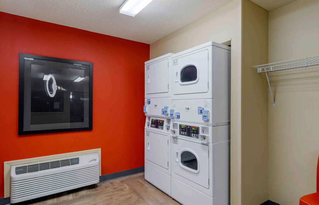 Extended Stay America Select Suites Tampa Airport Memorial Hwy