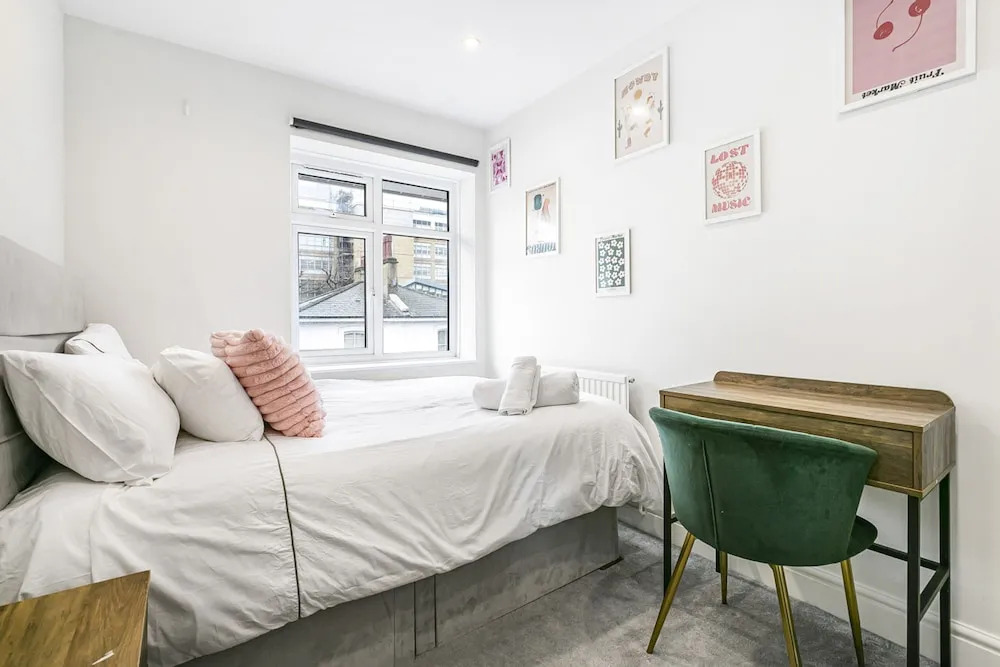 Best Location in London 3-bed Chelsea Home