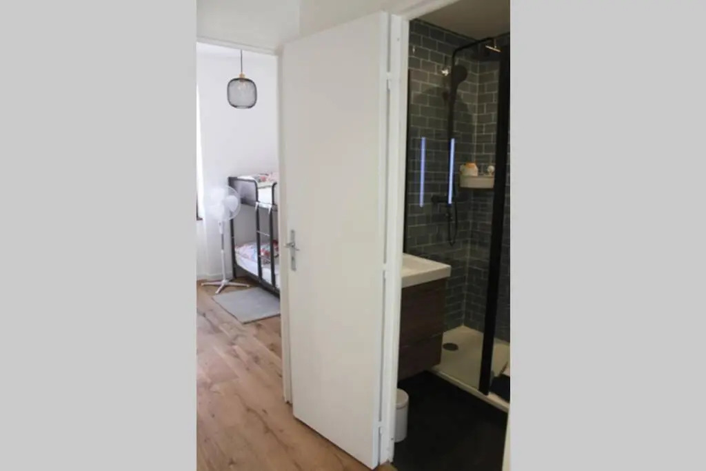 Nod Off in Neudorf! Cozy 2 Beds Near the Tram