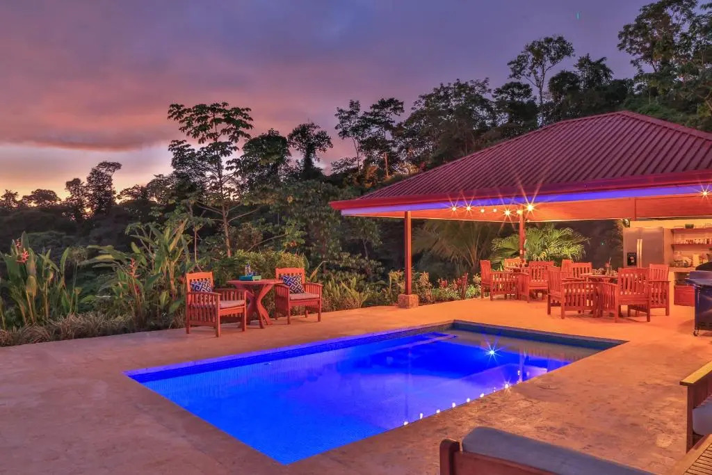 Natures Edge Boutique Hotel