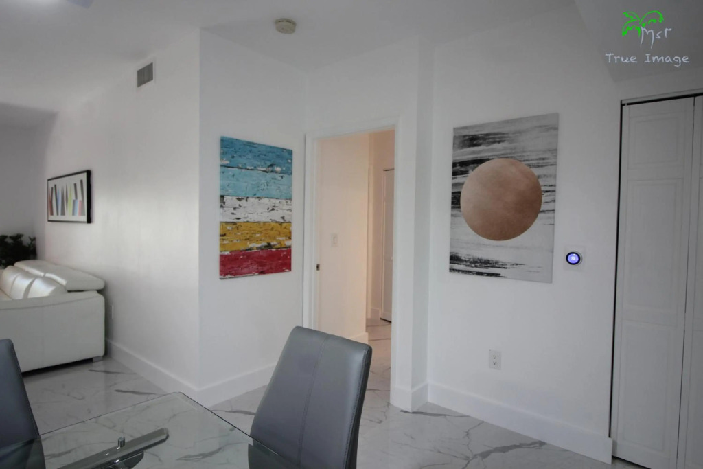 Yacht Club at Aventura 2 Bed 2 bath Luxurius Cozy Brand New