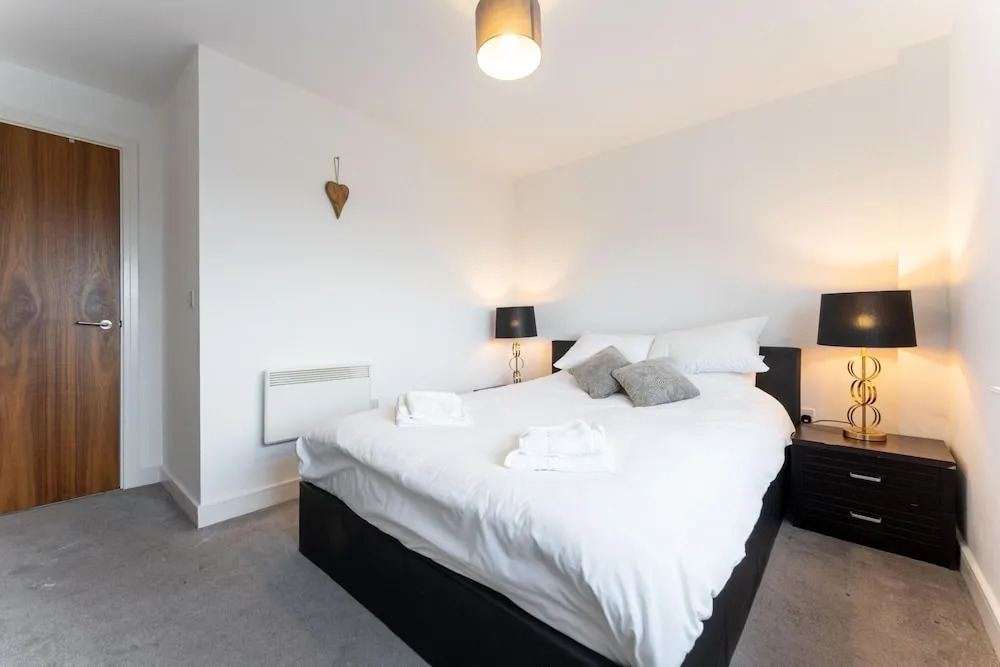 Beautiful Apartment Worcester - Amazing Location Parking
