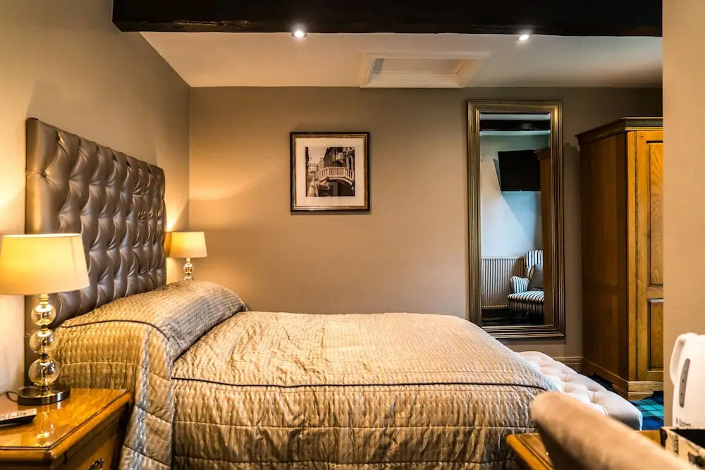 The Mews Hotel