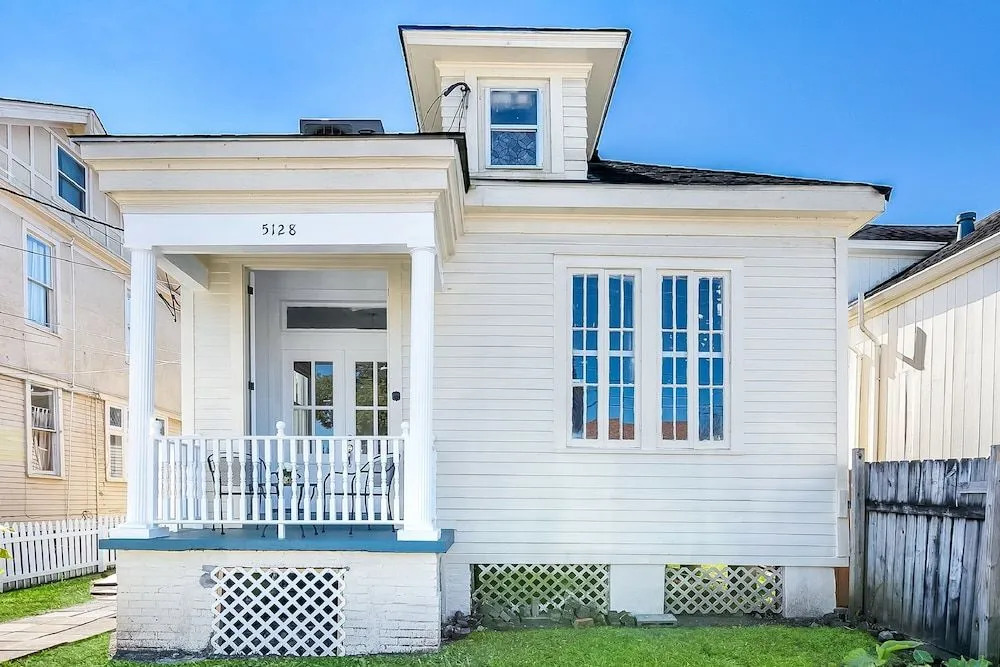 Uptown Spacious 4BD w Historic Charm
