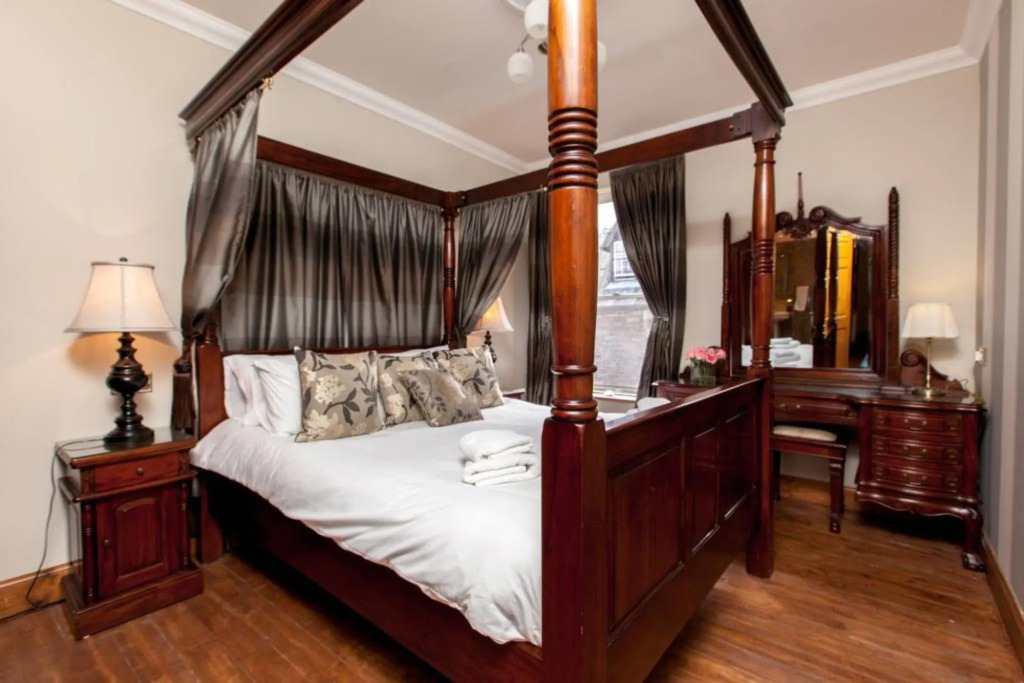 Blackfriars Residence - Beautiful Home