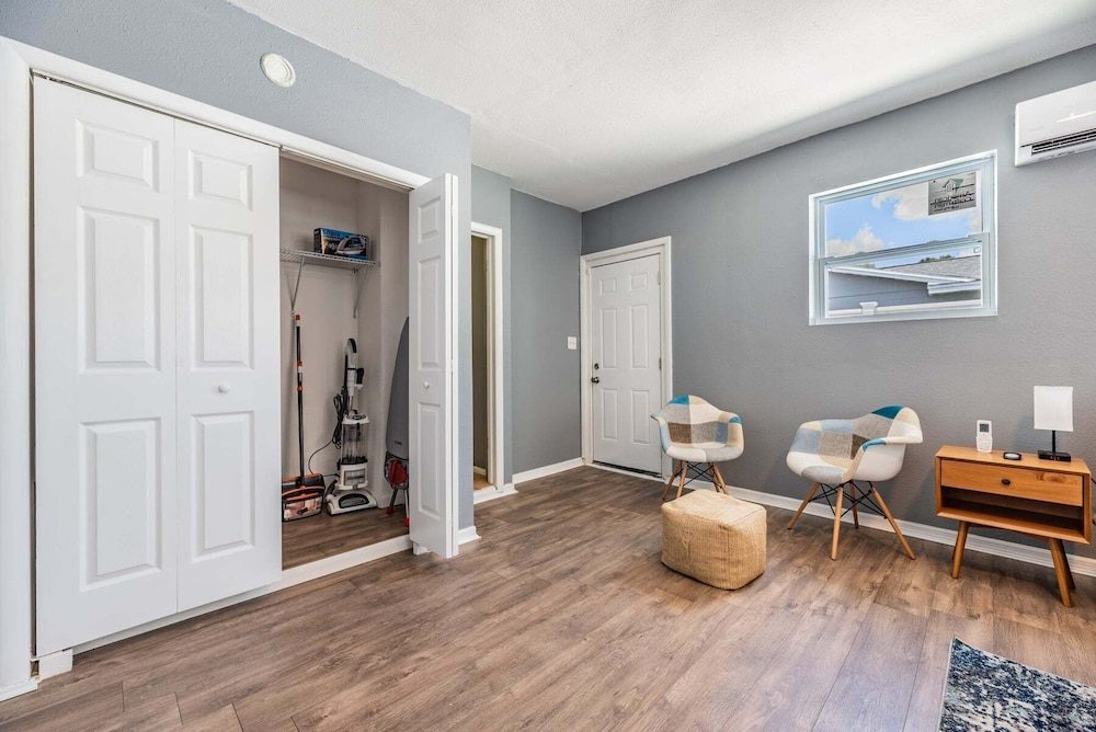3442 Azalea Pl