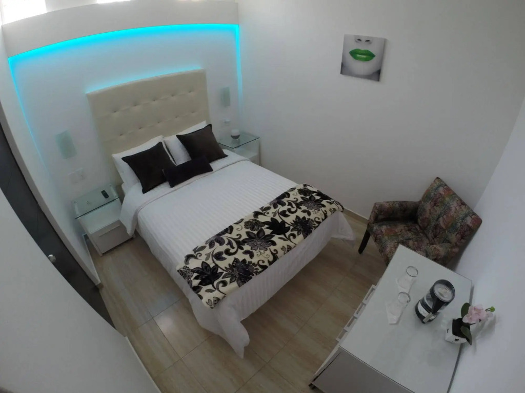 Condesa 185
