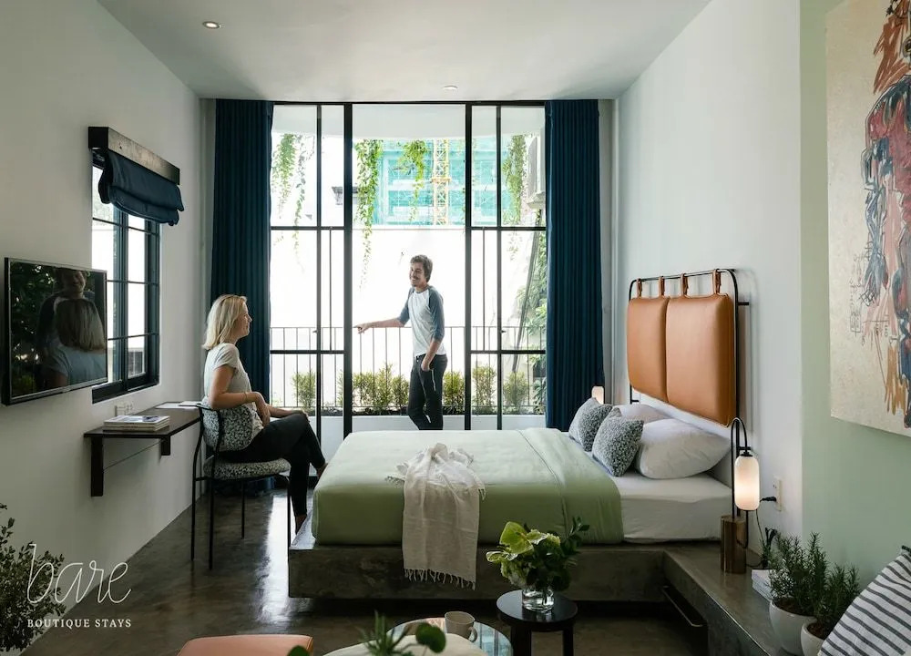 Bare Gallery Boutique Stays