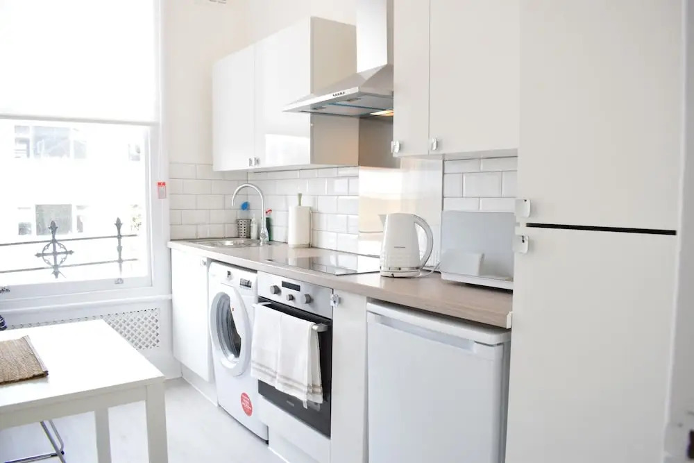 One Bedroom Apartment in Bayswater