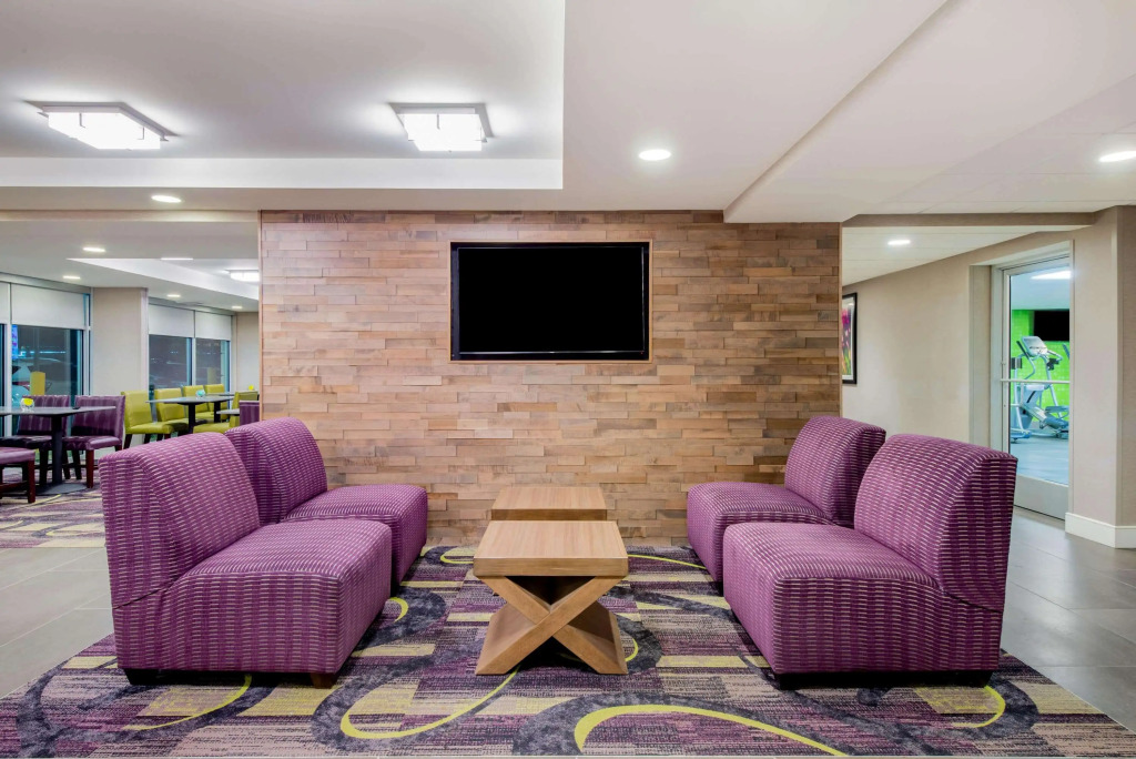 La Quinta by Wyndham Baltimore BWI Airport
