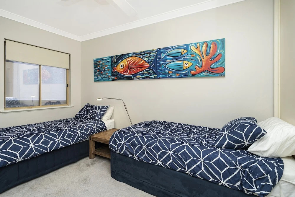Sandcastles Beachfront ☆ Luxury Retreat Apartment