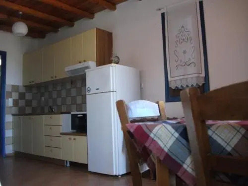 Maroussas Apartments