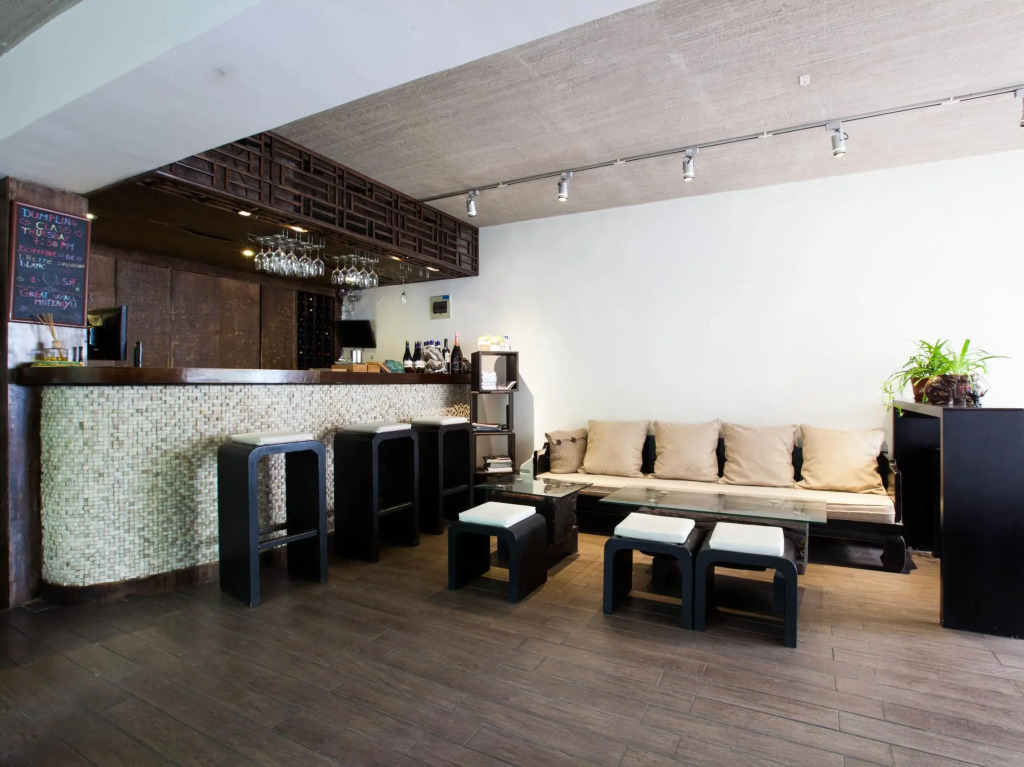 The Orchid Hotel - Old Town & Drum Tower