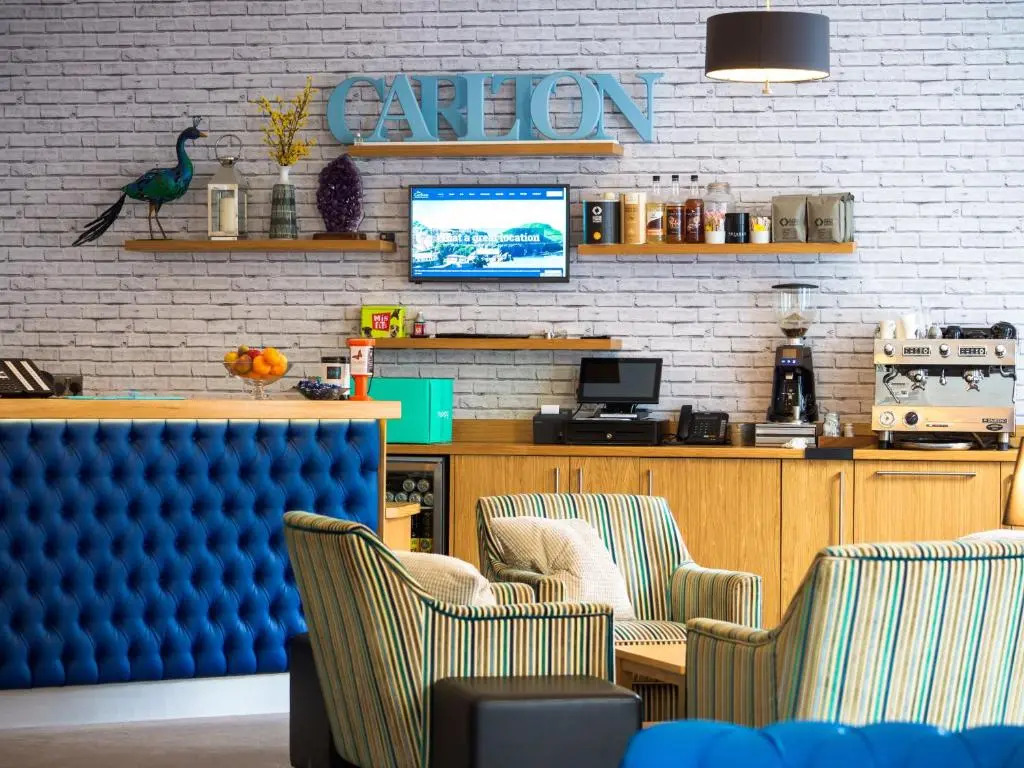 Carlton Hotel