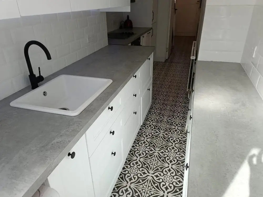 Large 4 Bed Terraced House