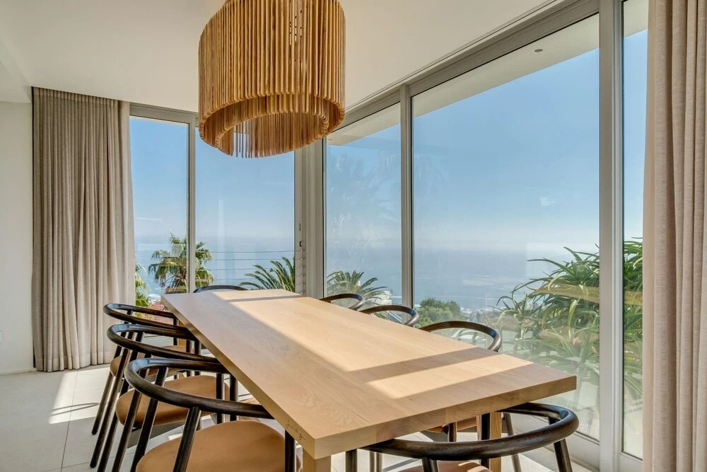 Camps Bay Grace - Villa with pool and ocean views