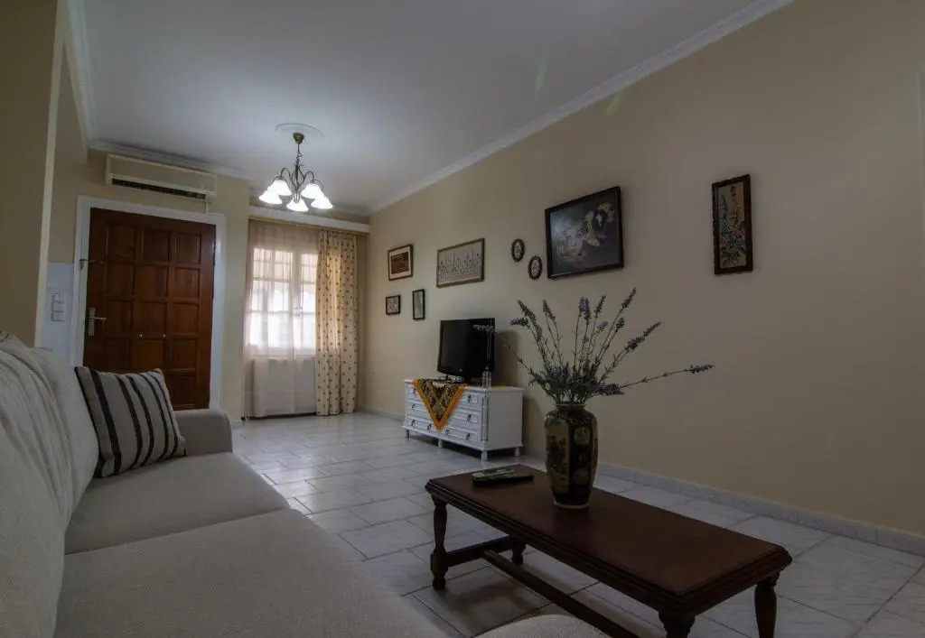 Nikolas apartment II