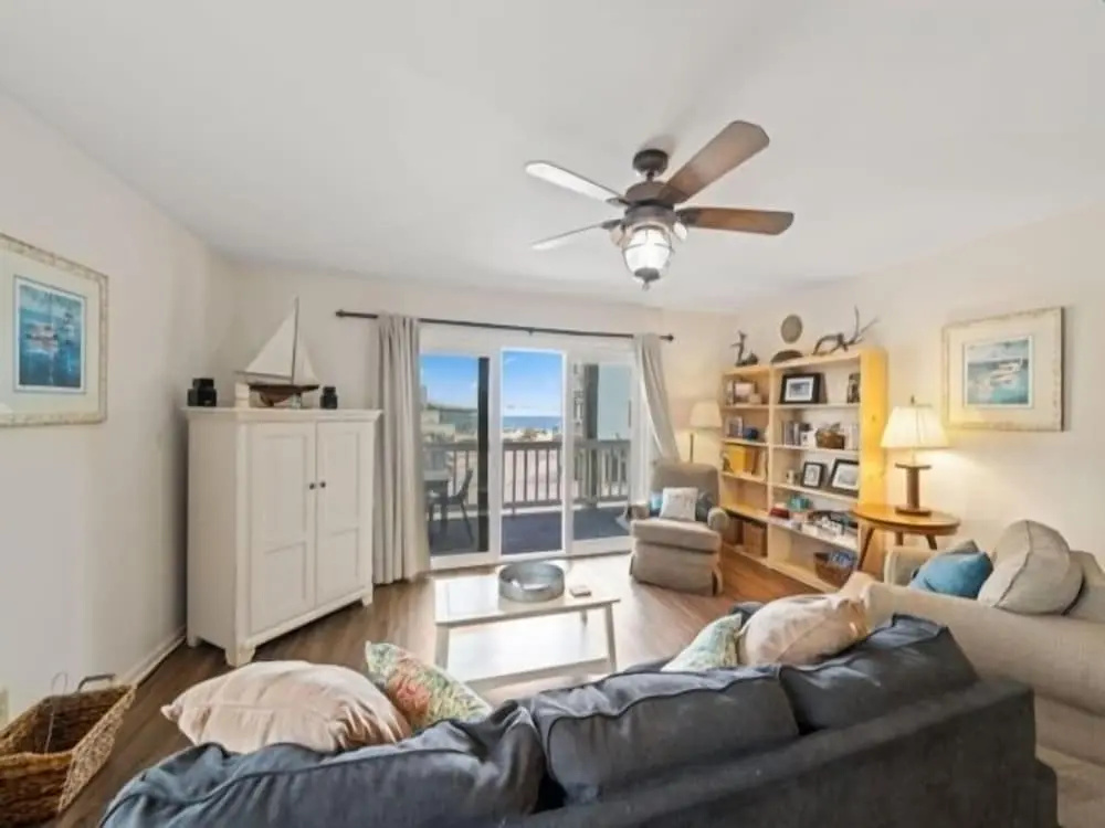 Island North 14c - 2nd Row Stunner! Relax In Comfort After Your Days In The Sun 2 Bedroom Condo by RedAwning