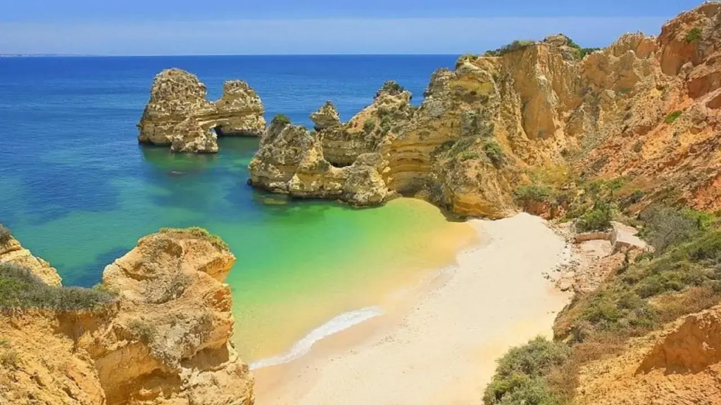 109 Reasons to Visit Albufeira