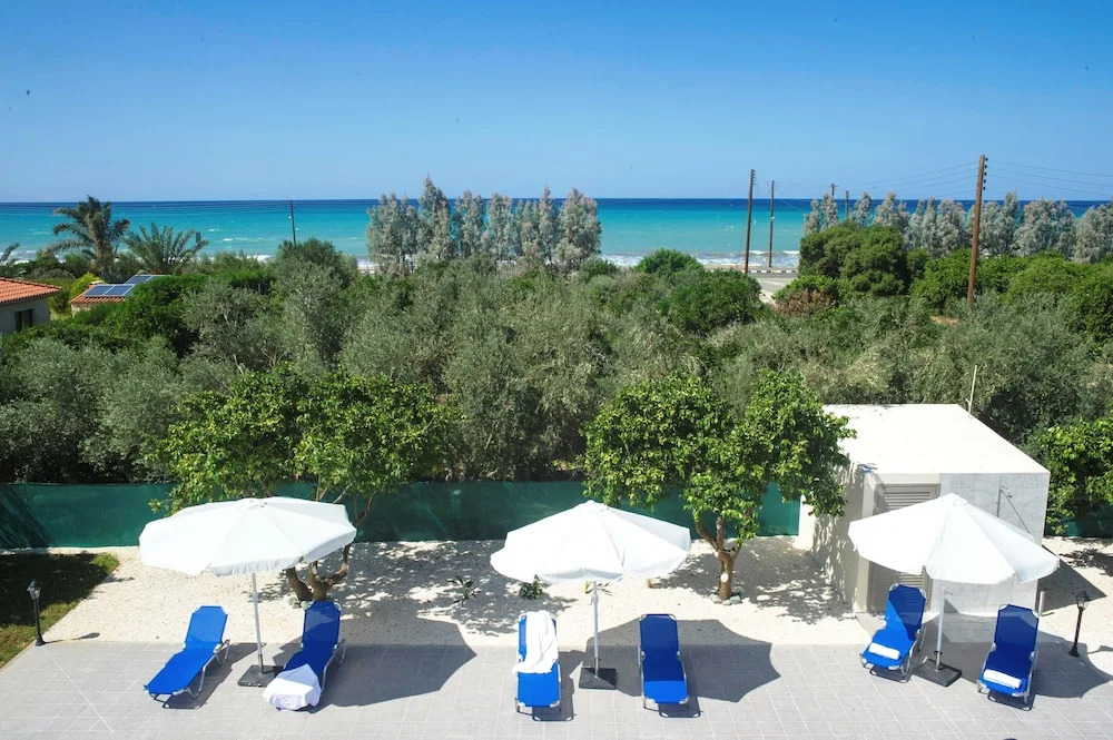 Stunning new Beach Front Villa,1st Line to the Beach, Large Pool, Wonderful Area