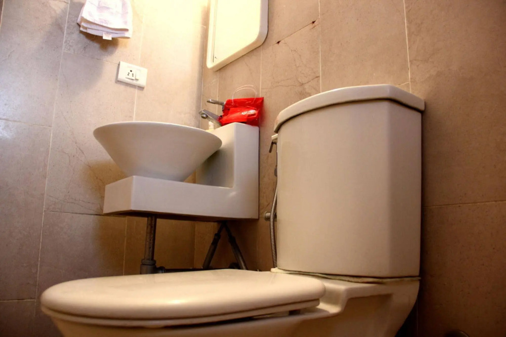 OYO Apartments Kalyani Nagar Gold Adlabs