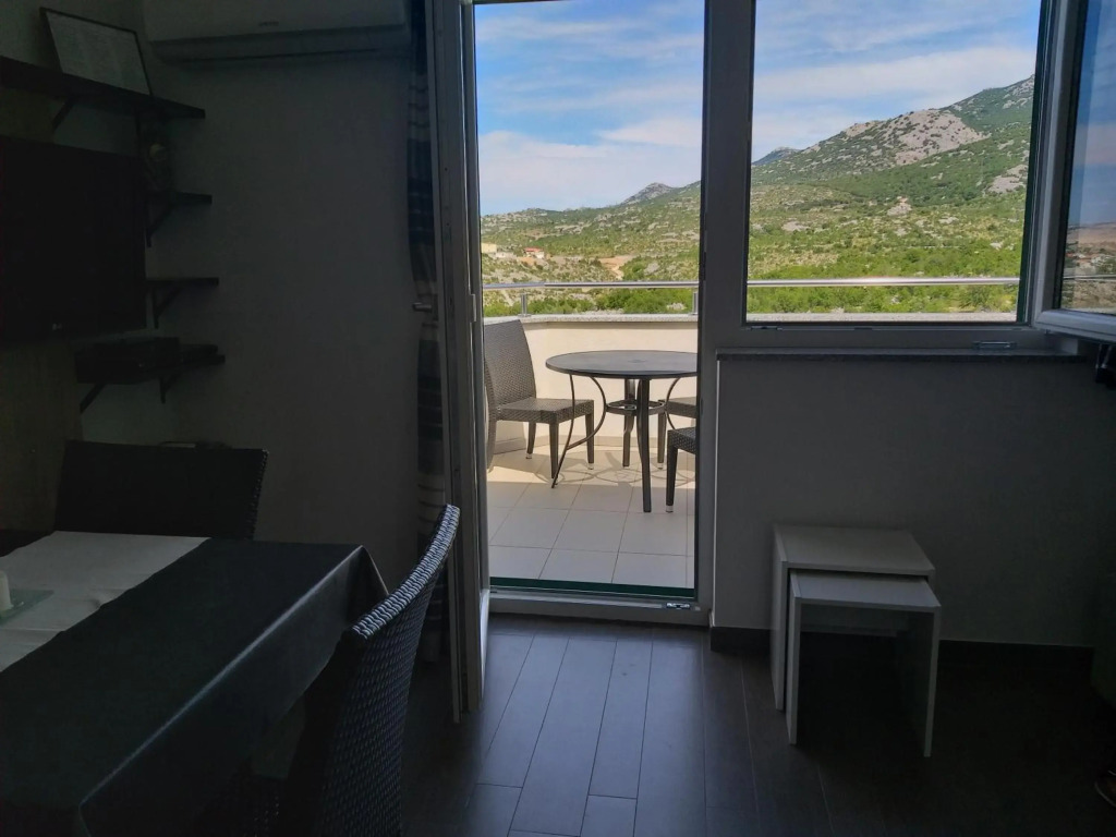Villa Luce Apartment House