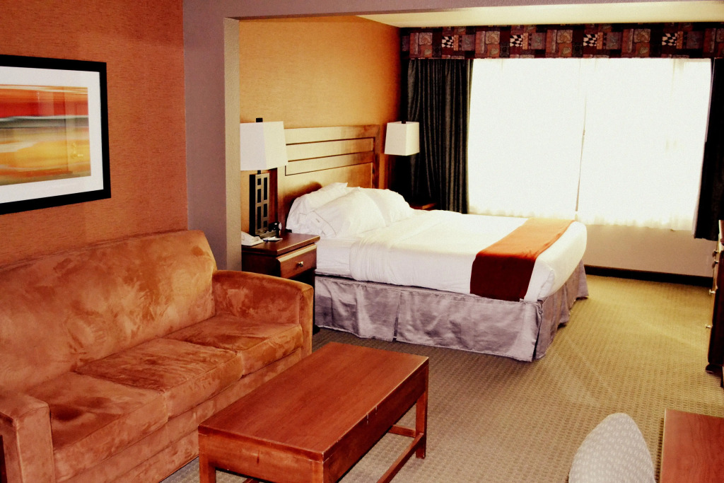 Holiday Inn Express & Suites Bozeman West by IHG
