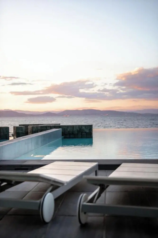 Horizon Luxury Seafront Villa