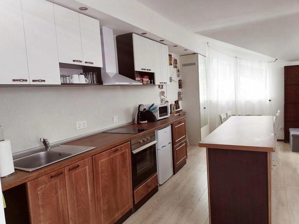 Apartment 15