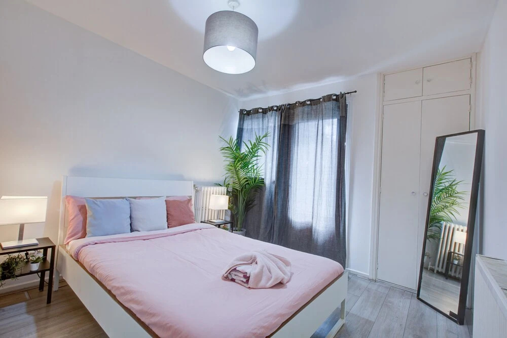 Kilburn Private Family Apartment