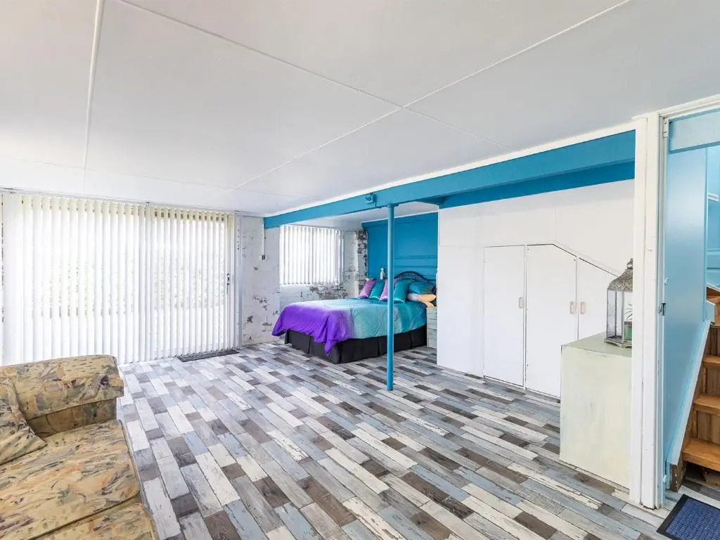 Golden Sands 2 Short Street, Air Con, Wifi, Beach View