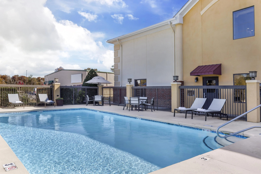 Best Western Plus Suites Greenville