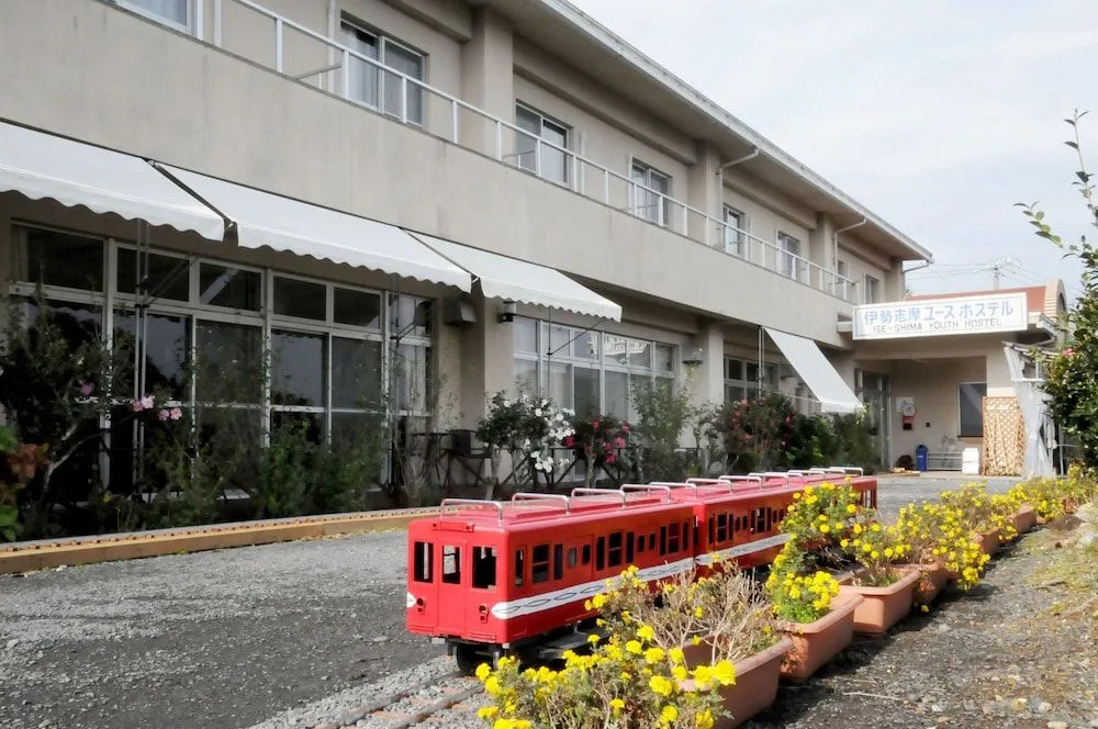 iseshima youth hostel