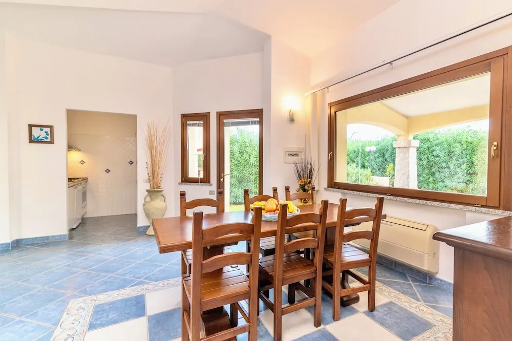 Villas with private pool in Costa Rei