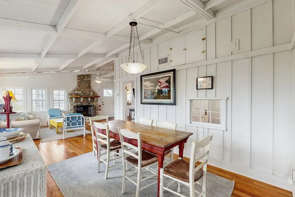 Sunny Oceanfront Home With Balcony, Full Kitchen, Central AC, & Washer/dryer