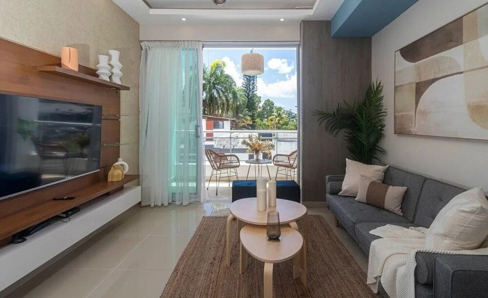1BRHigh End Apartment PoolGym and social