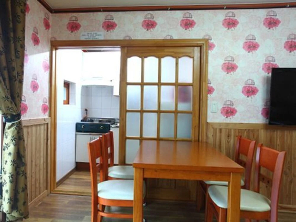Muju Imperial Family Pensiion