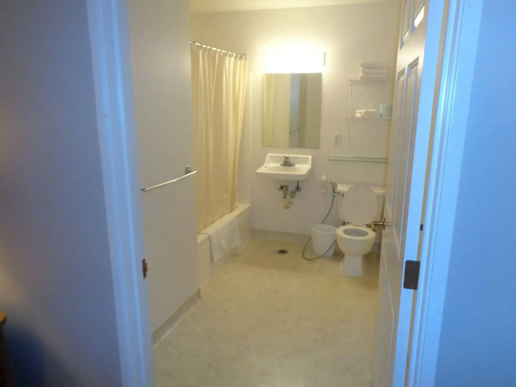 Riverview Suites