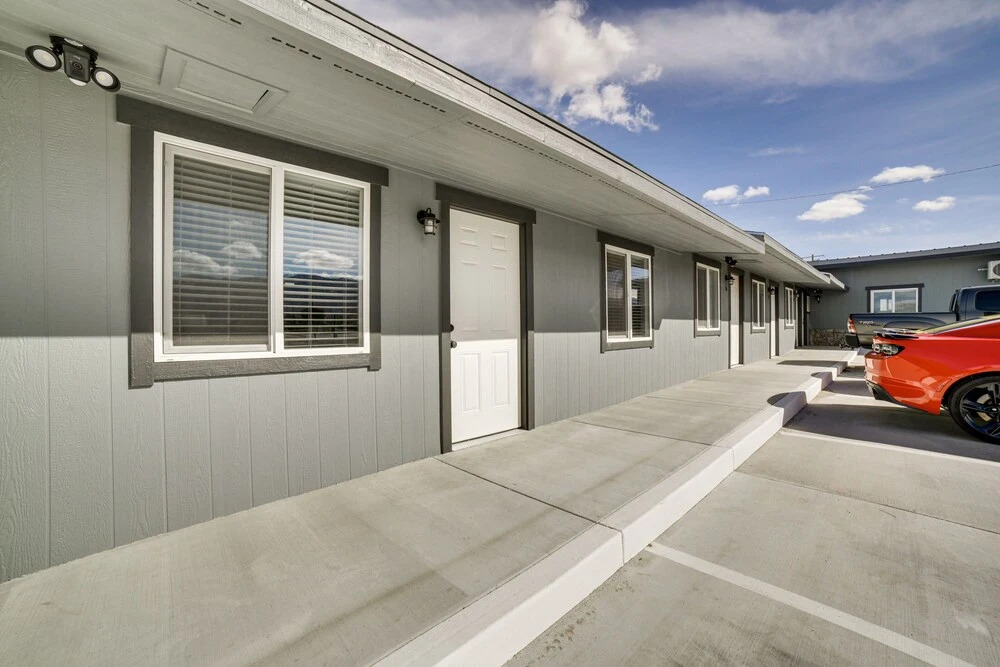 Updated Hawthorne Apartment, 12 Mi to Walker Lake!